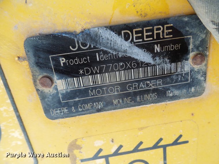 image for item DM3023 2007 John Deere 770D  motor grader
