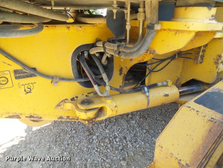 image for item DM3023 2007 John Deere 770D  motor grader