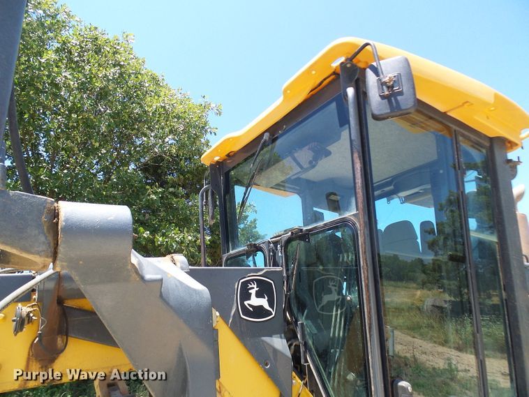 image for item DM3023 2007 John Deere 770D  motor grader