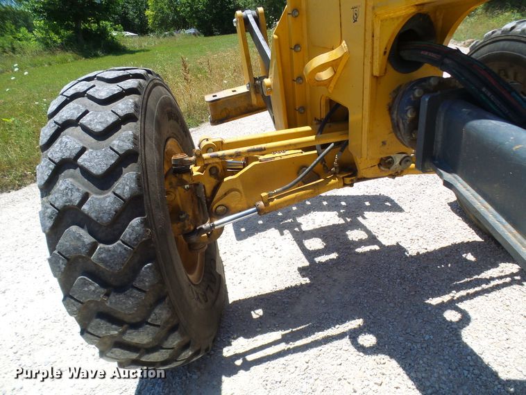 image for item DM3023 2007 John Deere 770D  motor grader