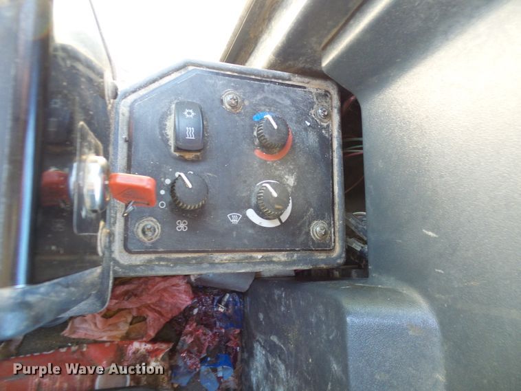 image for item DM3023 2007 John Deere 770D  motor grader