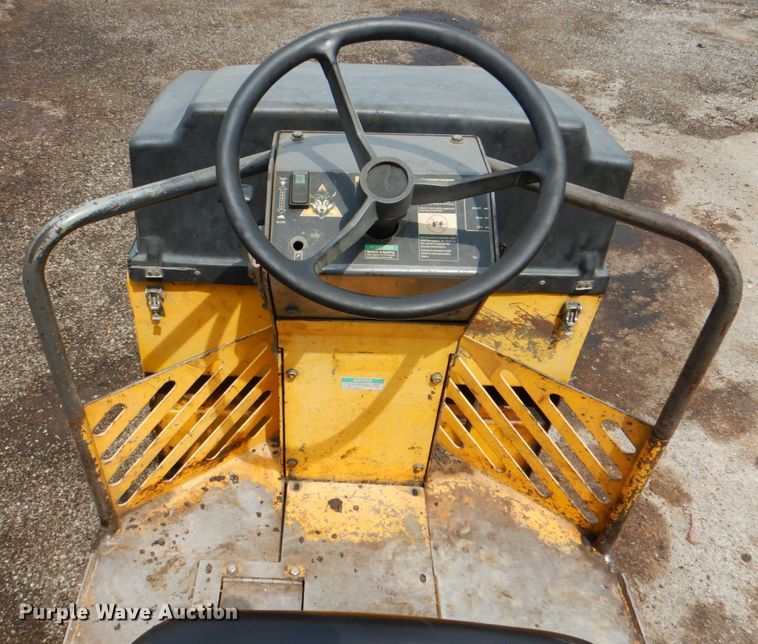 image for item DM3825 Wolf Pac 3100  double drum vibratory roller