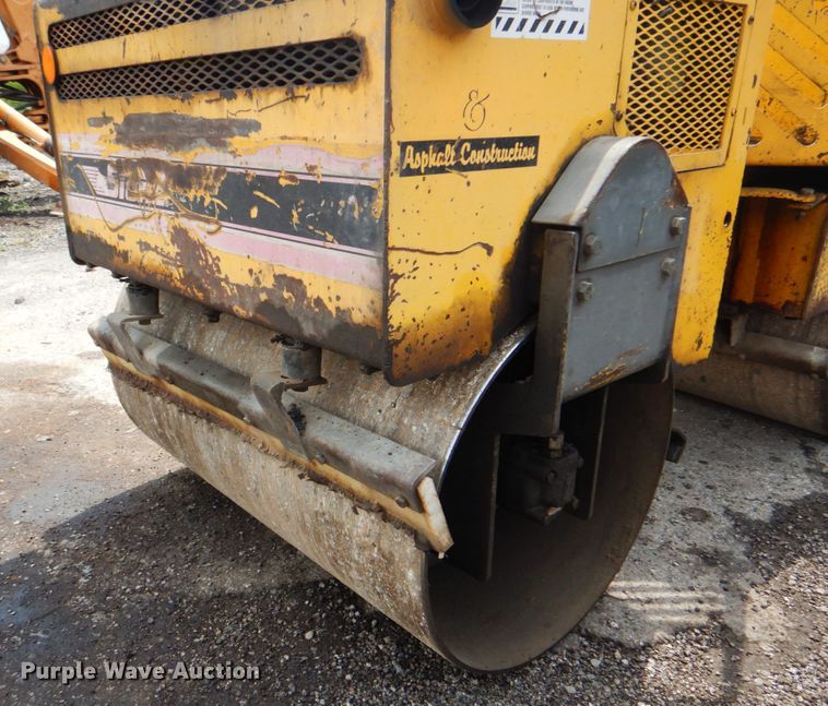 image for item DM3825 Wolf Pac 3100  double drum vibratory roller