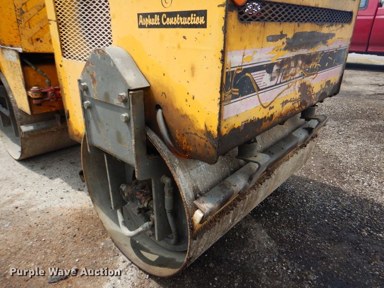 image for item DM3825 Wolf Pac 3100  double drum vibratory roller