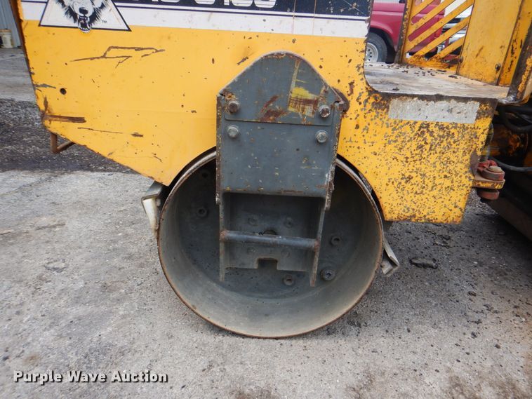 image for item DM3825 Wolf Pac 3100  double drum vibratory roller