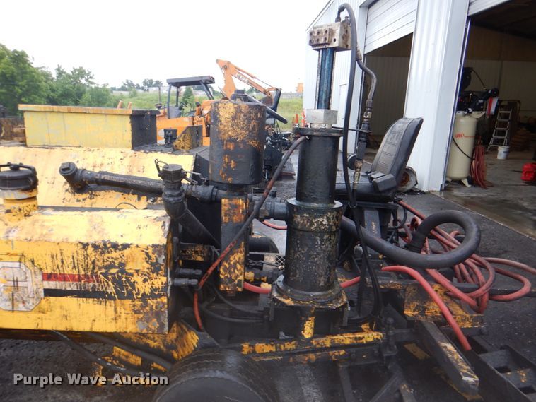 image for item DM3830 Anders Manufacturing 325R  seal coat machine