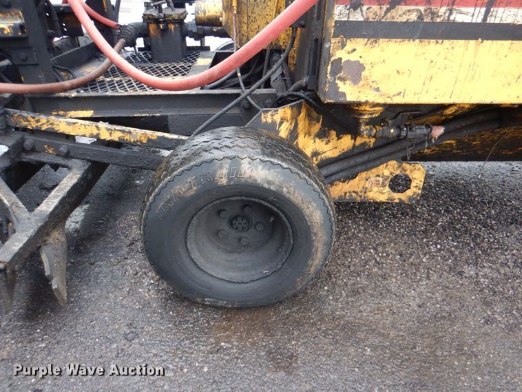 image for item DM3830 Anders Manufacturing 325R  seal coat machine