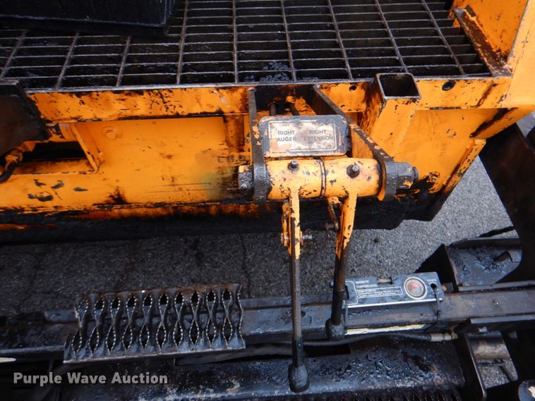 image for item DM3831 LeeBoy L8500T  paver