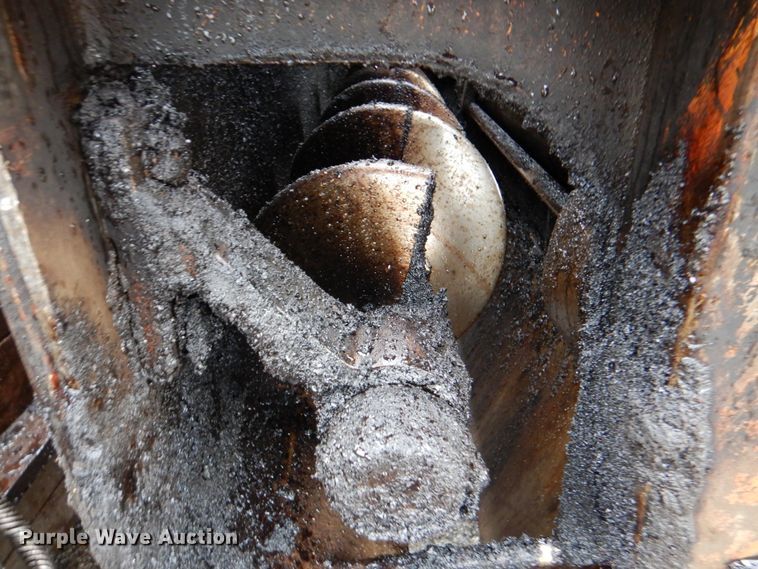 image for item DM3831 LeeBoy L8500T  paver