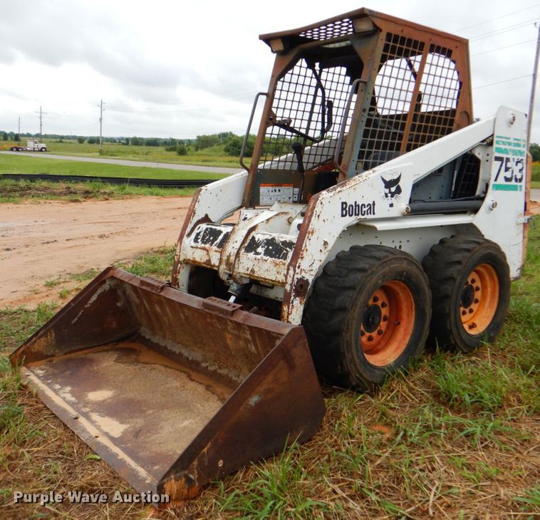 image for item DM3833 1999 Bobcat 753  skid steer loader