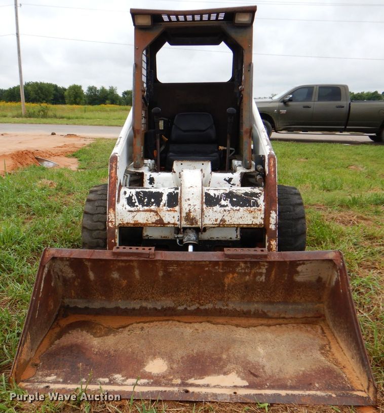 image for item DM3833 1999 Bobcat 753  skid steer loader