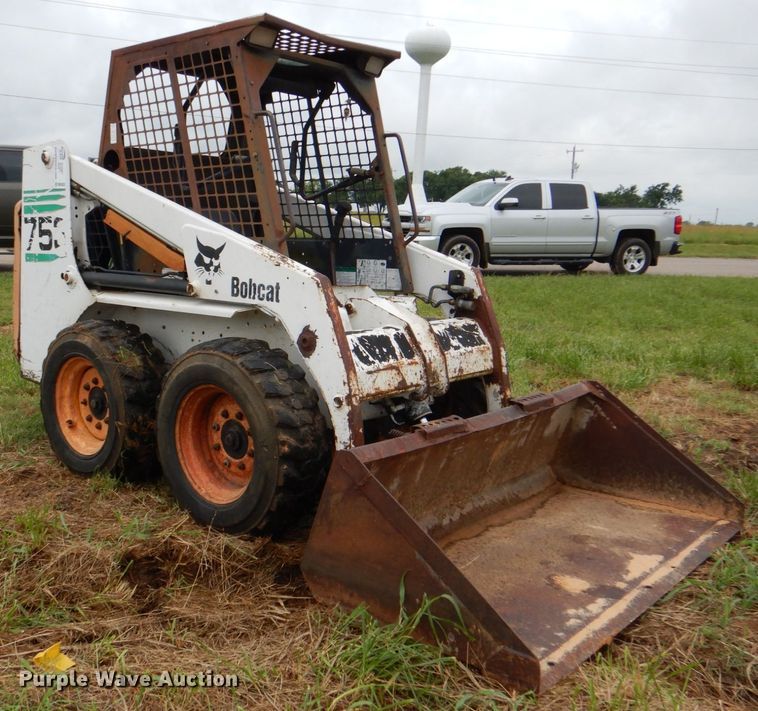image for item DM3833 1999 Bobcat 753  skid steer loader