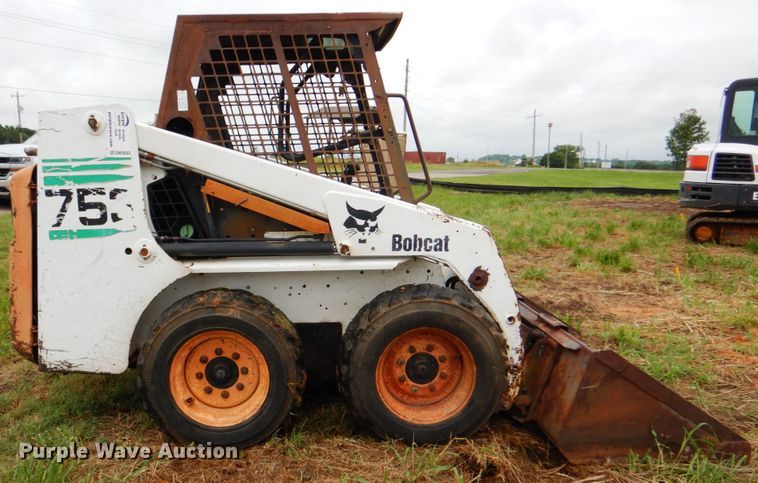 image for item DM3833 1999 Bobcat 753  skid steer loader
