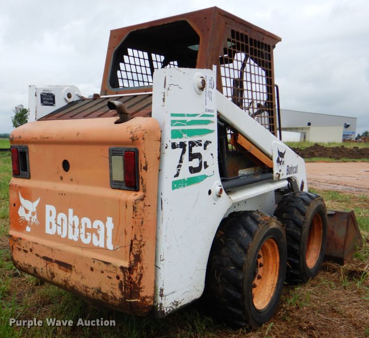 image for item DM3833 1999 Bobcat 753  skid steer loader