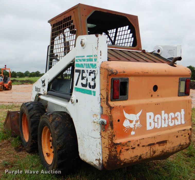 image for item DM3833 1999 Bobcat 753  skid steer loader