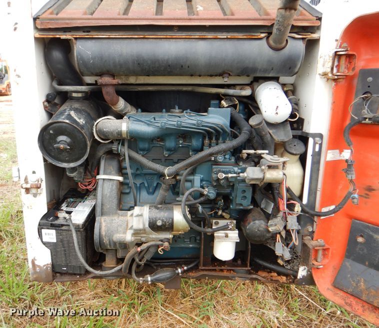 image for item DM3833 1999 Bobcat 753  skid steer loader