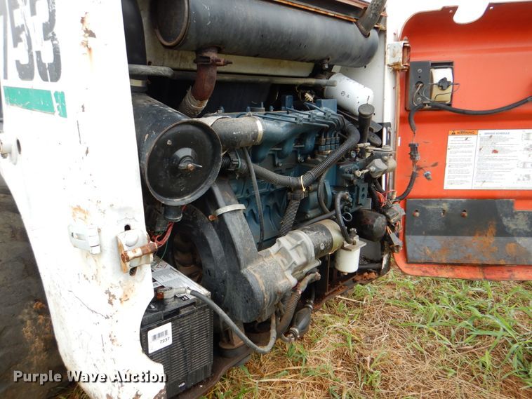 image for item DM3833 1999 Bobcat 753  skid steer loader