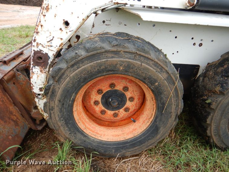 image for item DM3833 1999 Bobcat 753  skid steer loader