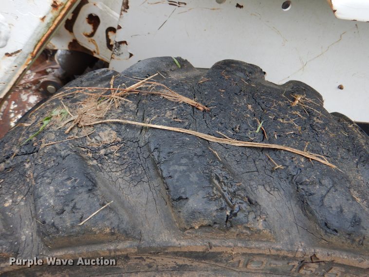 image for item DM3833 1999 Bobcat 753  skid steer loader