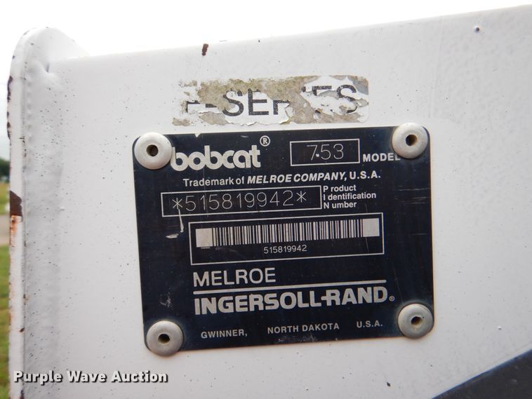 image for item DM3833 1999 Bobcat 753  skid steer loader