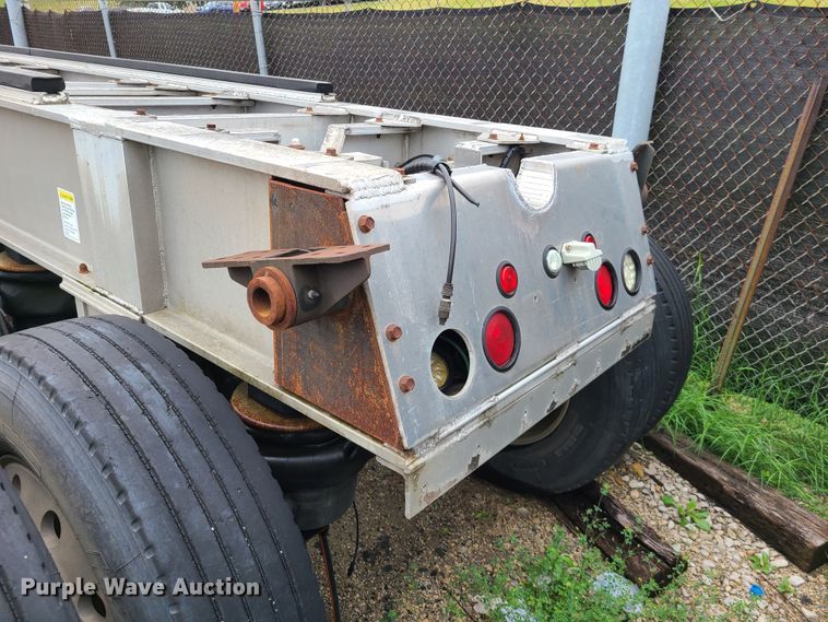 image for item DM8735 2005 Vantage  end dump trailer chasis