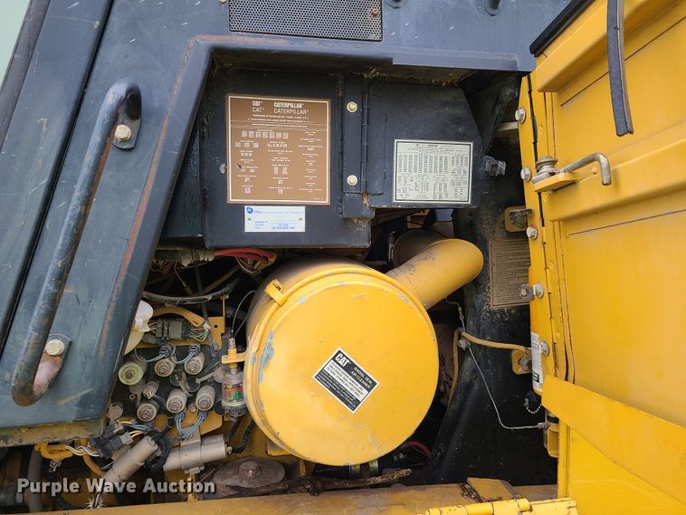 image for item DM8741 2001 Caterpillar 953C  track loader