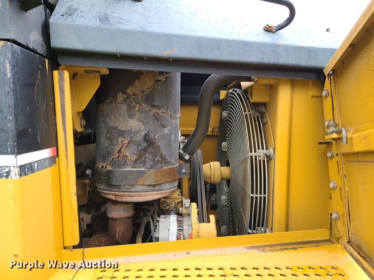 image for item DM8741 2001 Caterpillar 953C  track loader