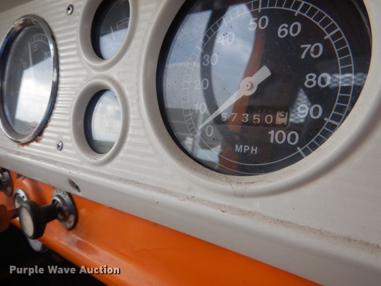 image for item FI9126 1971 Ford 700  dump flatbed truck