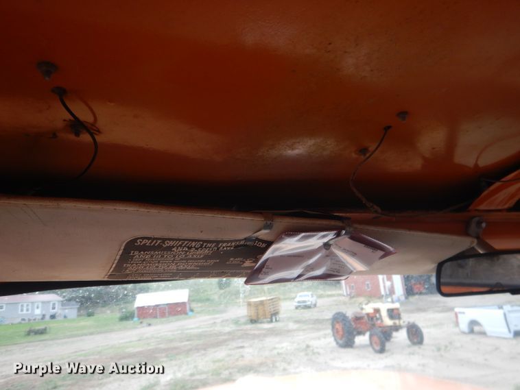 image for item FI9126 1971 Ford 700  dump flatbed truck