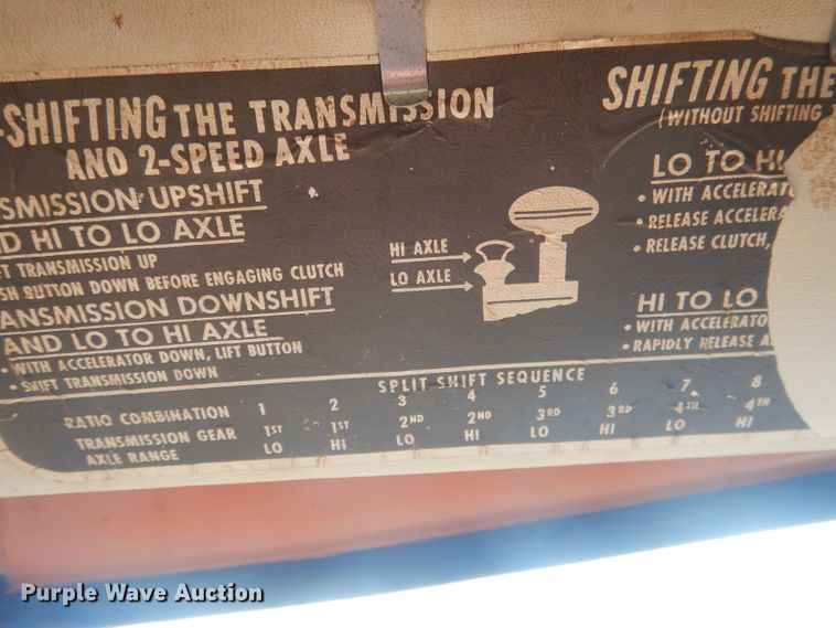 image for item FI9126 1971 Ford 700  dump flatbed truck