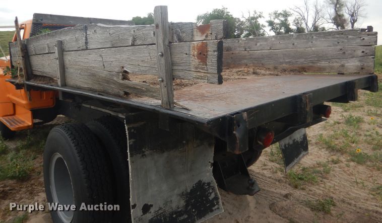 image for item FI9126 1971 Ford 700  dump flatbed truck