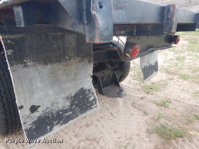 image for item FI9126 1971 Ford 700  dump flatbed truck