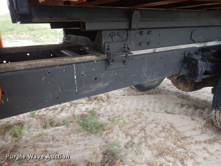 image for item FI9126 1971 Ford 700  dump flatbed truck