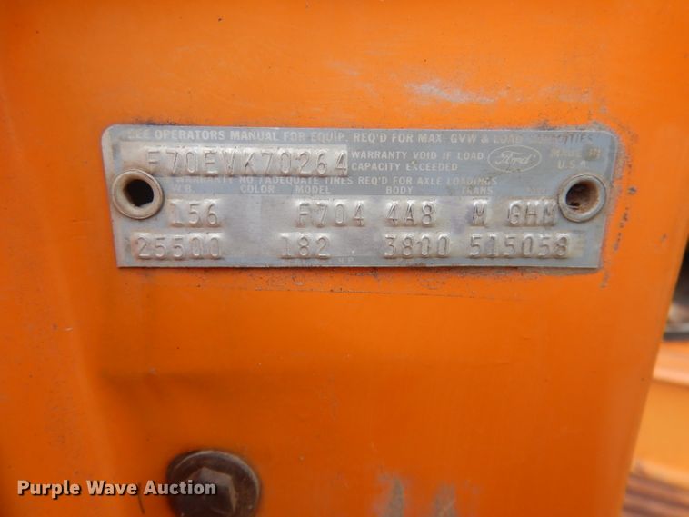 image for item FI9126 1971 Ford 700  dump flatbed truck