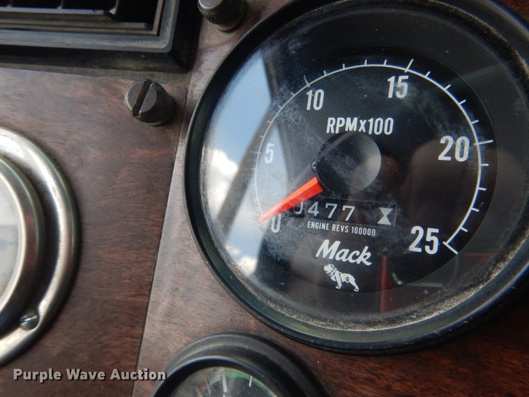 image for item FI9132 1996 Peterbilt 357  ready mix truck