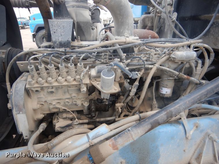 image for item FI9132 1996 Peterbilt 357  ready mix truck