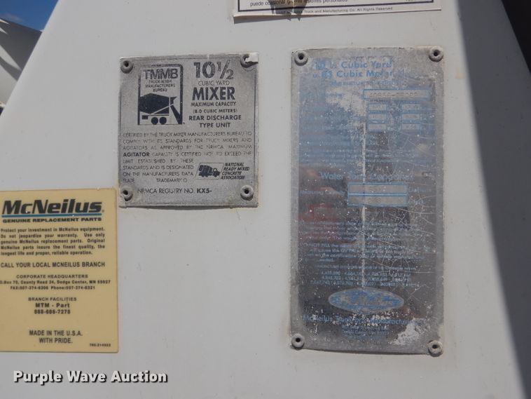 image for item FI9132 1996 Peterbilt 357  ready mix truck