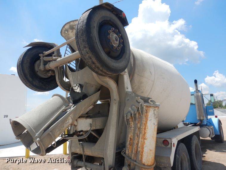 image for item FI9132 1996 Peterbilt 357  ready mix truck