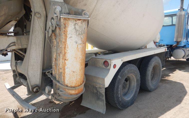 image for item FI9132 1996 Peterbilt 357  ready mix truck