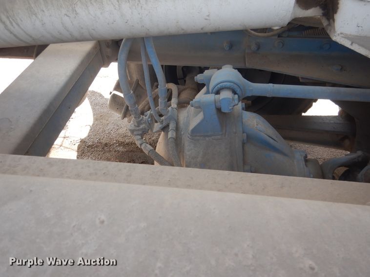 image for item FI9132 1996 Peterbilt 357  ready mix truck