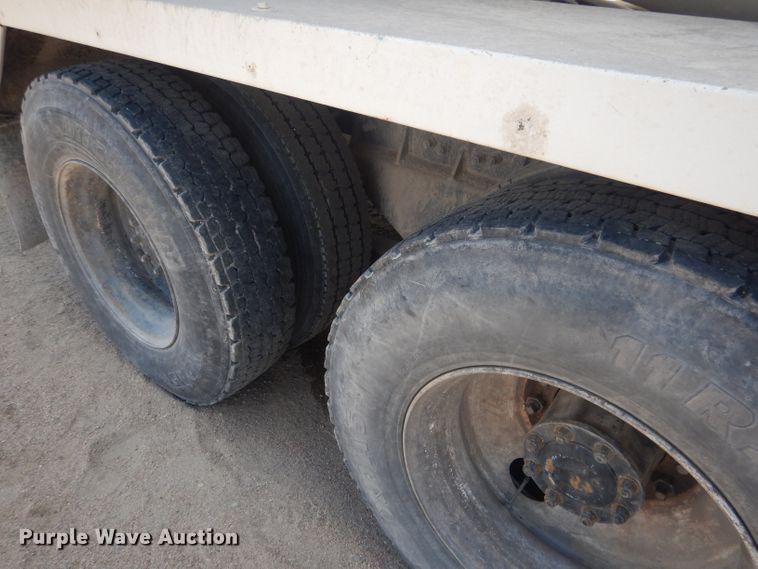 image for item FI9132 1996 Peterbilt 357  ready mix truck