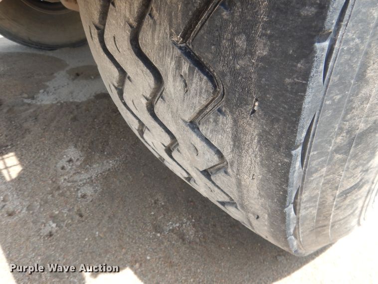 image for item FI9132 1996 Peterbilt 357  ready mix truck