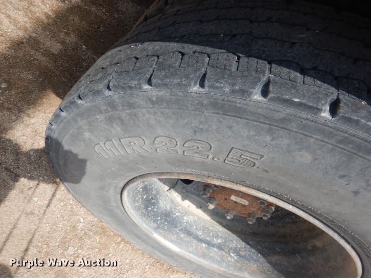 image for item FI9132 1996 Peterbilt 357  ready mix truck