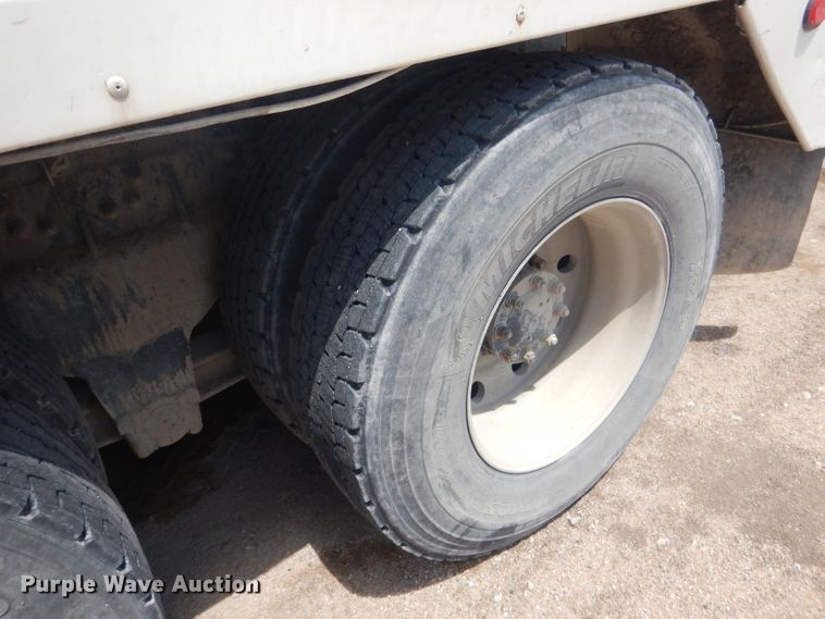 image for item FI9132 1996 Peterbilt 357  ready mix truck