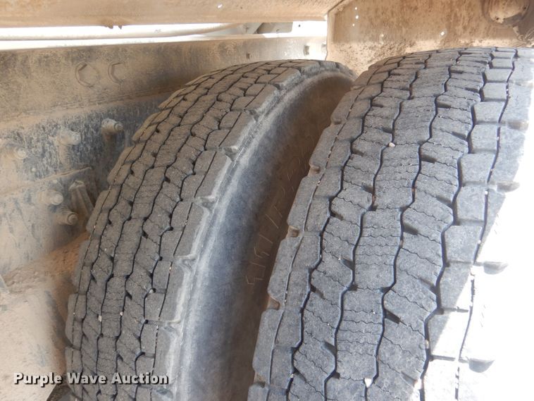 image for item FI9132 1996 Peterbilt 357  ready mix truck