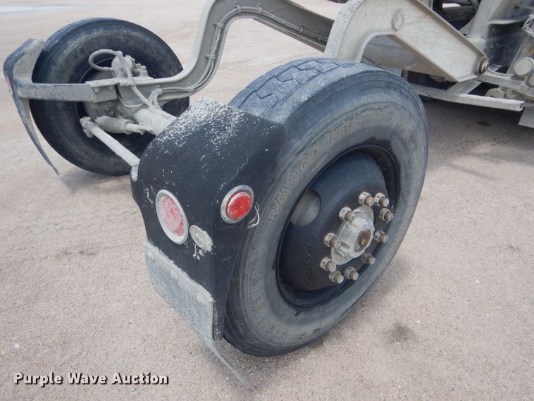 image for item FI9132 1996 Peterbilt 357  ready mix truck