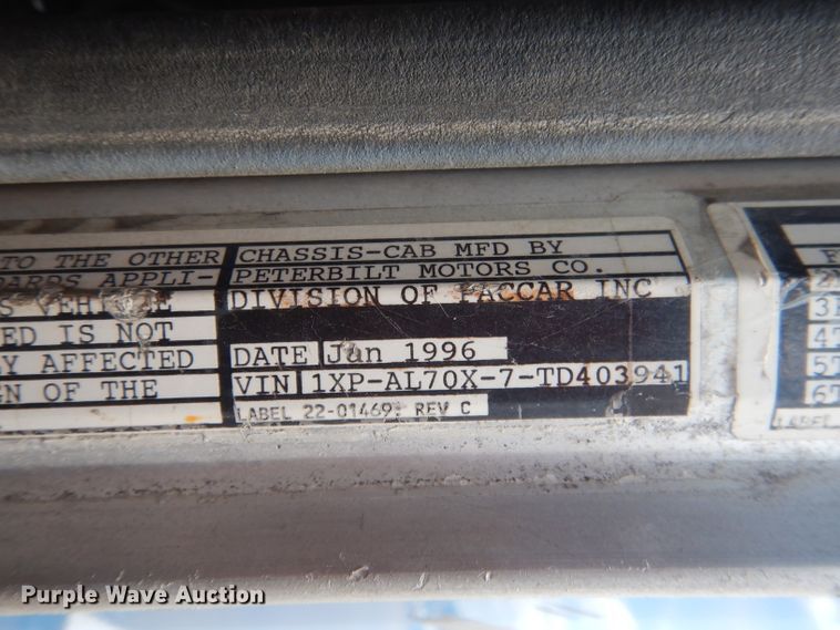 image for item FI9132 1996 Peterbilt 357  ready mix truck