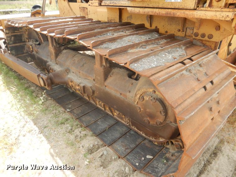 image for item FI9135 1984 Caterpillar D6D  dozer
