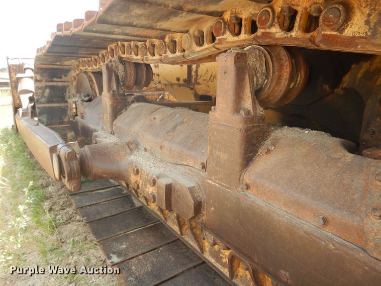 image for item FI9135 1984 Caterpillar D6D  dozer