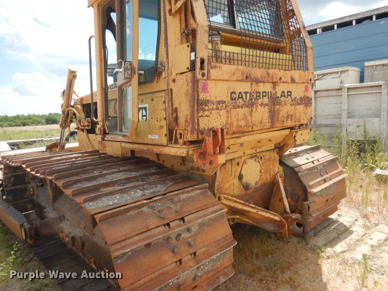 image for item FI9135 1984 Caterpillar D6D  dozer